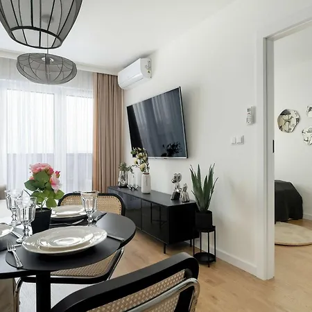 Komfortowy W Poznaniu Parking & Klimatyzacja By Renters 포즈난