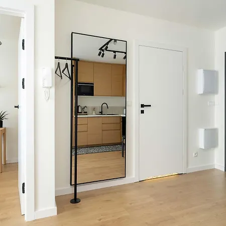 Komfortowy W Poznaniu Parking & Klimatyzacja By Renters アパート *
