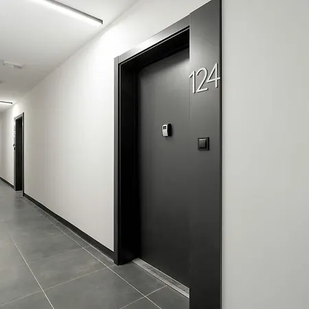 Komfortowy W Poznaniu Parking & Klimatyzacja By Renters Daire Poznan