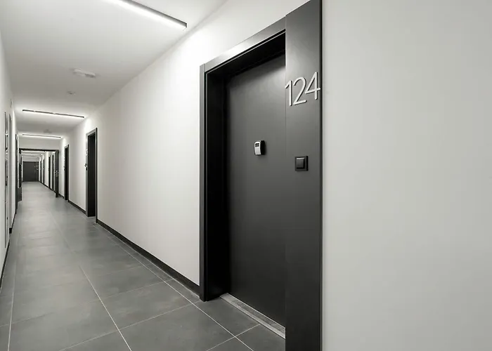 Komfortowy W Poznaniu Parking & Klimatyzacja By Renters شقة بوزنان